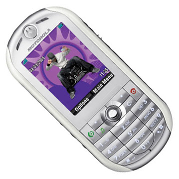 Фотографії Motorola ROKR E2 в інтер'єрі   Огляд GSM-телефону Motorola ROKR E2
