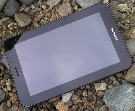 Як вам вже напевно відомо, нещодавно в арсеналі Android планшетів компанії Samsung з'явився семидюймовий двоядерний планшет, з фірмовим процесором Samsung Exynos на борту